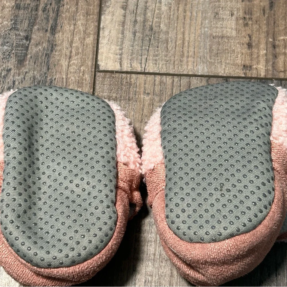 Infant Slippers With Ears 0-6 Months‎ Pink Slip On